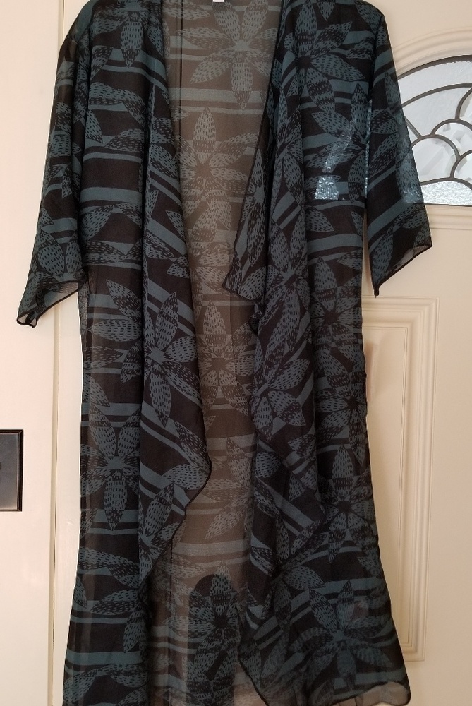 Lularoe Kimono/sheer /also bathing suit coverup!
